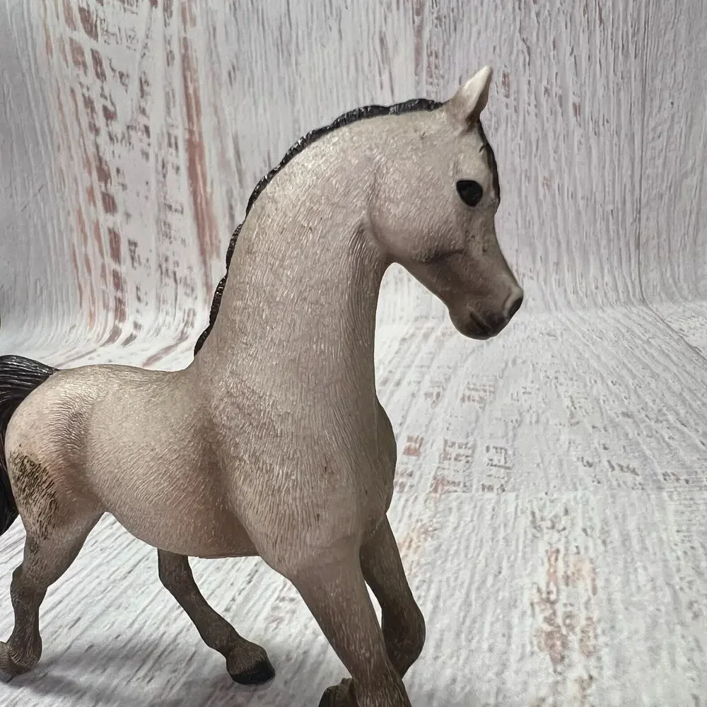 schleich grey arabian
